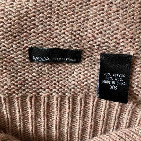 Victoria's Secret Cardigan Sweater - Picture 4 of 4